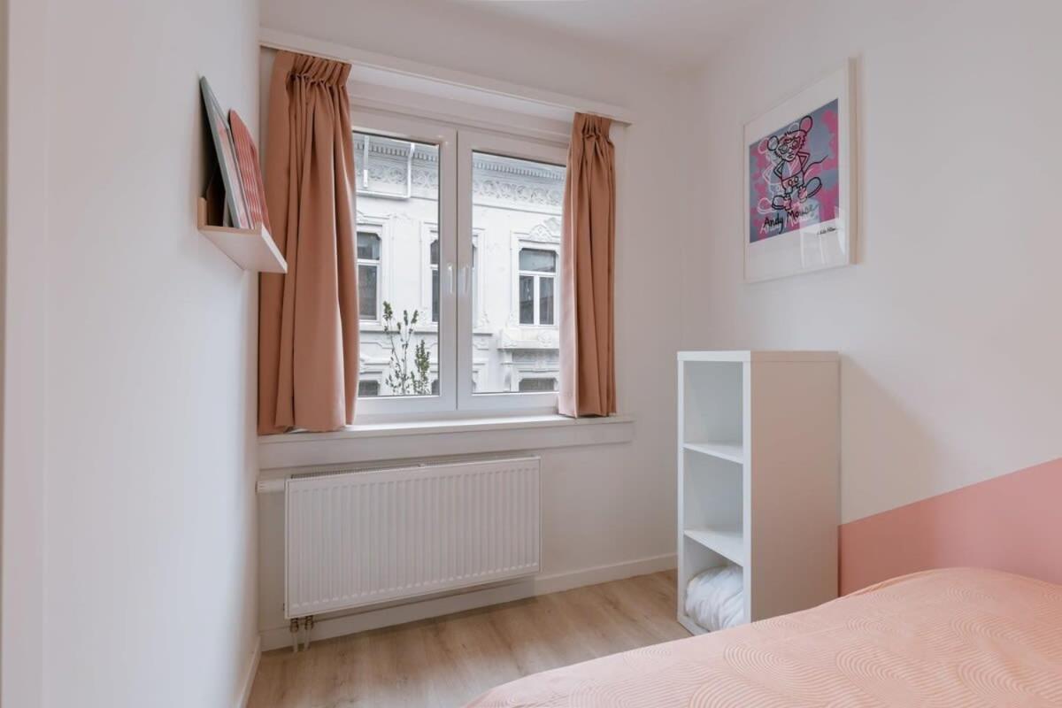Colorful Pop Apartment In The Heart Of Anvers Exterior foto