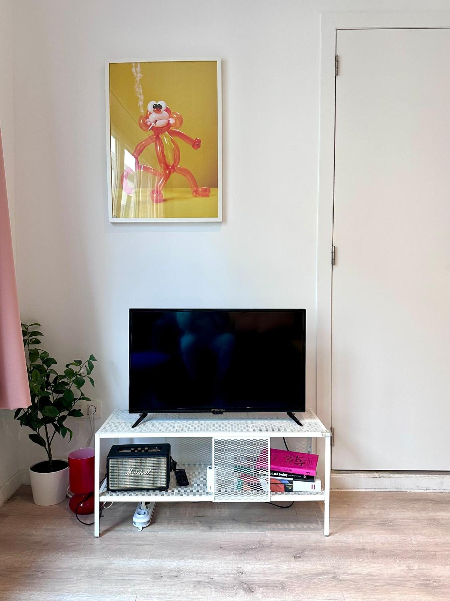 Colorful Pop Apartment In The Heart Of Anvers Exterior foto